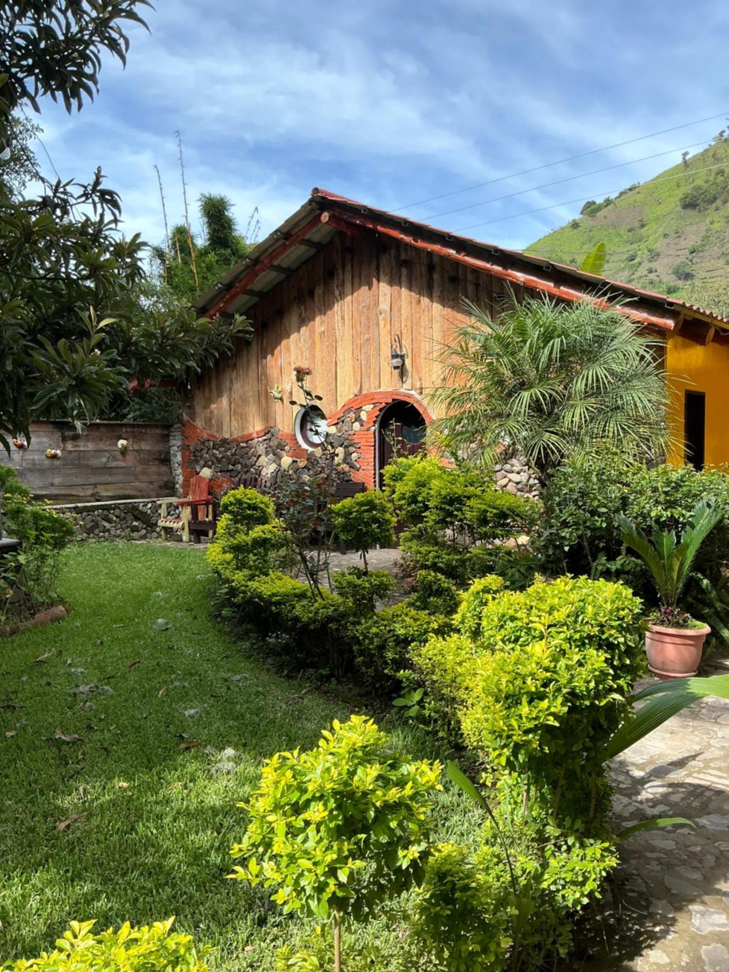 Cabanas De Tzununa Ngoại thất bức ảnh
